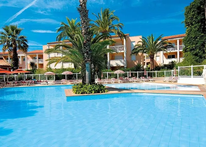 Superbe F2 Refait A Neuf A Deux Pas Des Plages De Sable